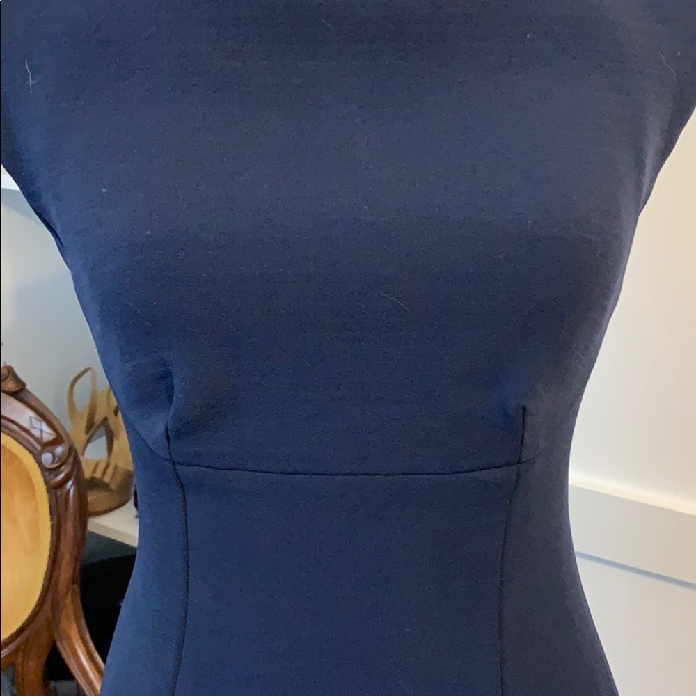Tracy Reese 4 exceptional seam “scuba” navy dress - Picture 5 of 9